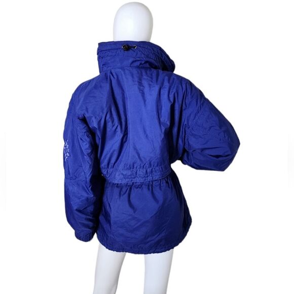 BlackBear - Picture 5 of 15